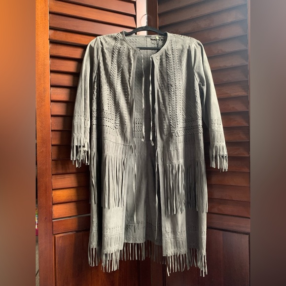 Elie Tahari Long Fringed Suede Coat Size Small 100% Lamb Suede - Picture 5 of 6